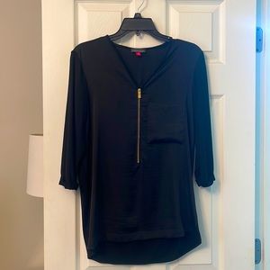 Vince Camuto black mixed media top